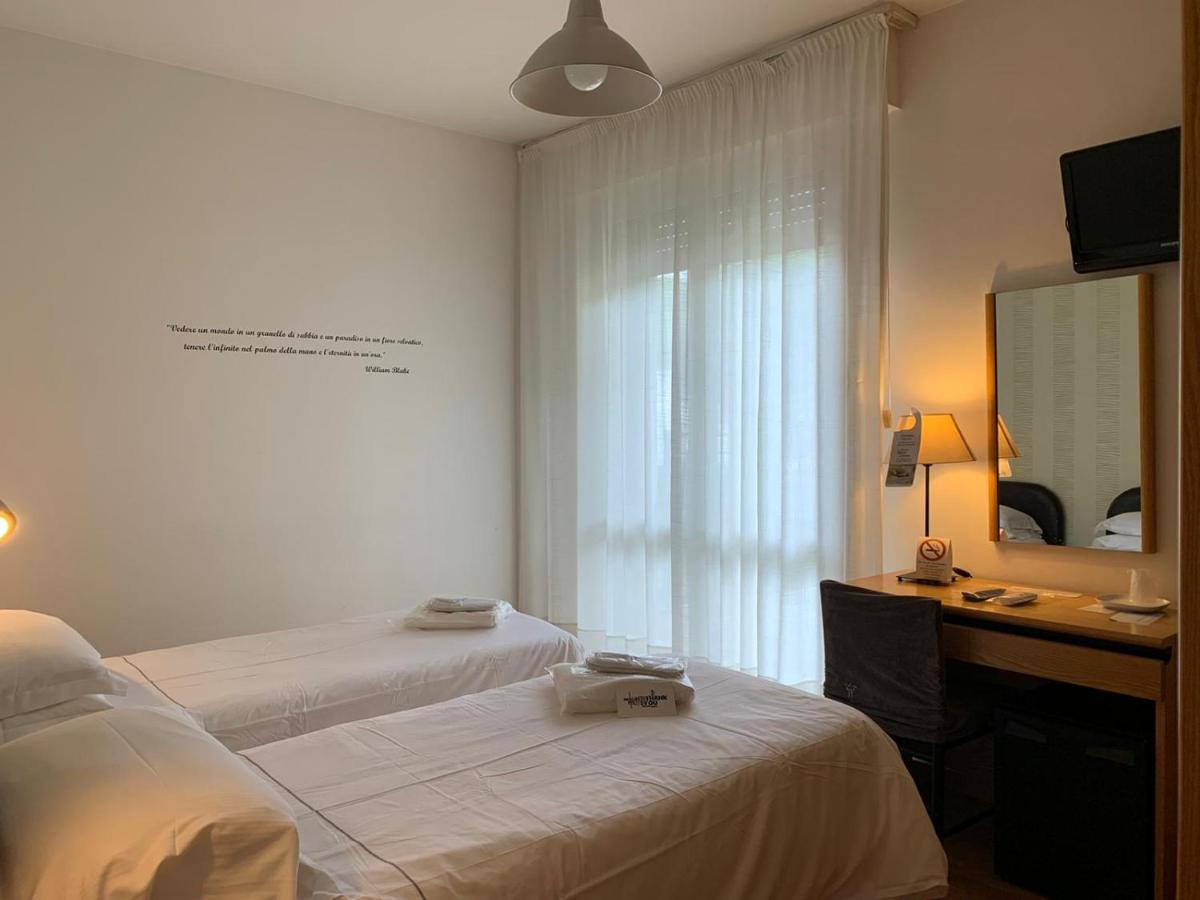 לידו דליי אסטנסי Hotel Logonovo מראה חיצוני תמונה
