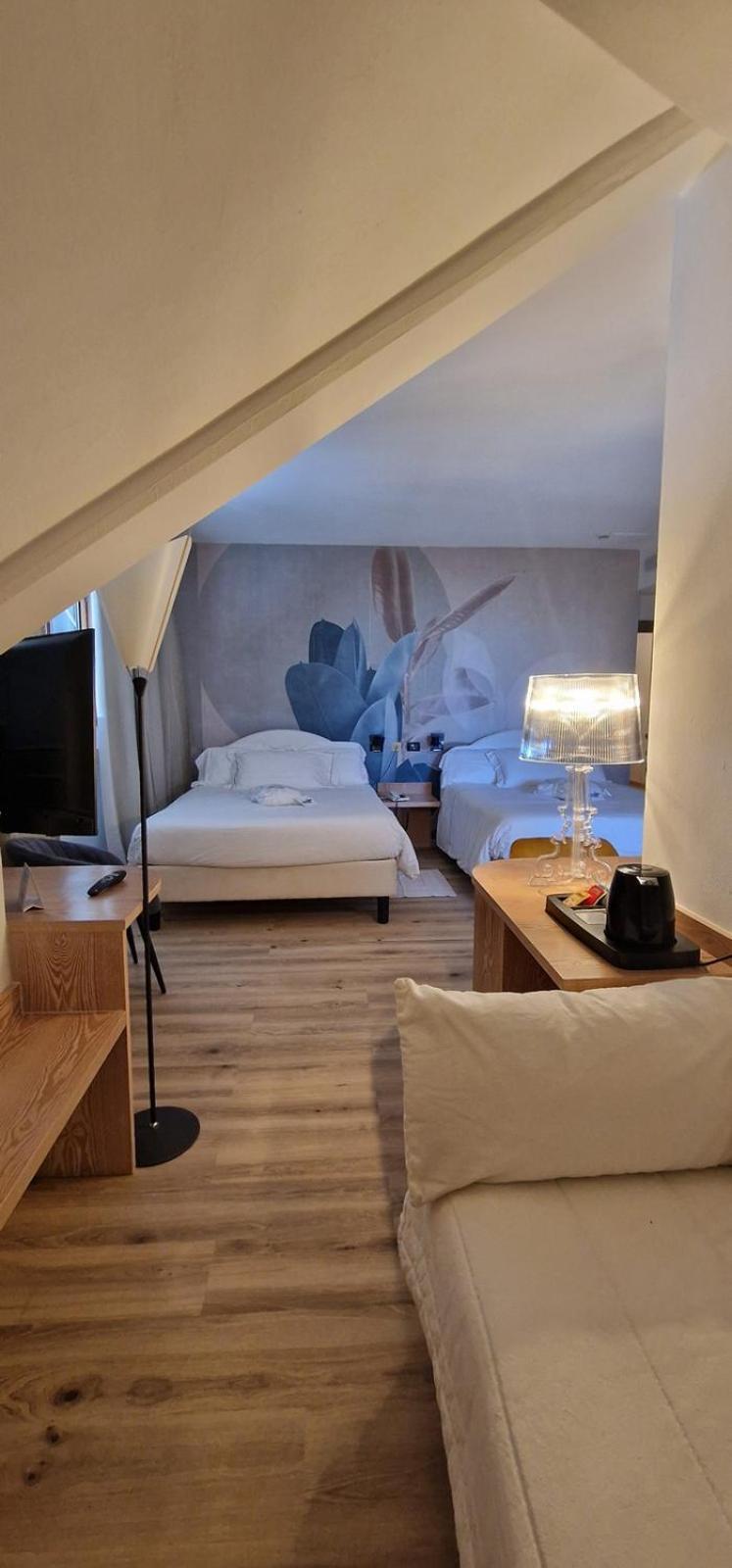 לידו דליי אסטנסי Hotel Logonovo מראה חיצוני תמונה